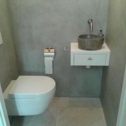 Badkamer en toilet Beal Mortex.